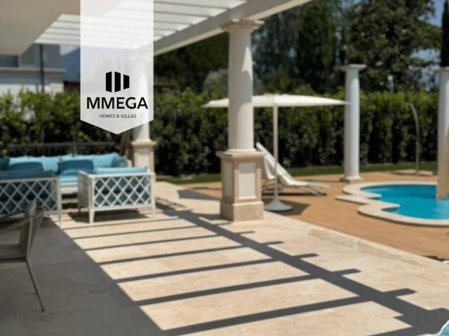 Villa Indipendente in vendita a Roma Imperiale, Forte Dei Marmi