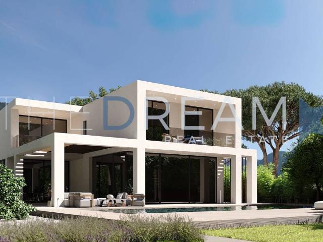 Villa Indipendente in vendita a Vittoria Apuana, Forte Dei Marmi