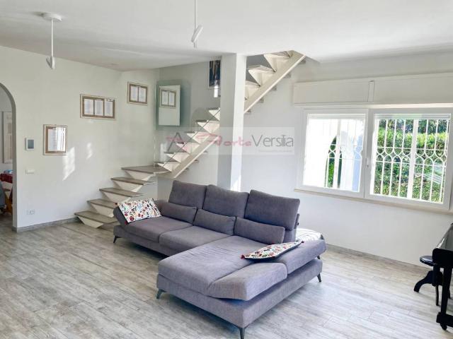 Villa Indipendente in vendita a Vittoria Apuana, Forte Dei Marmi