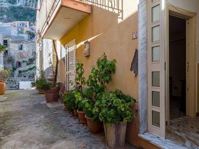 Villa Indipendente in vendita a Quartarello, Forza d'Agrò