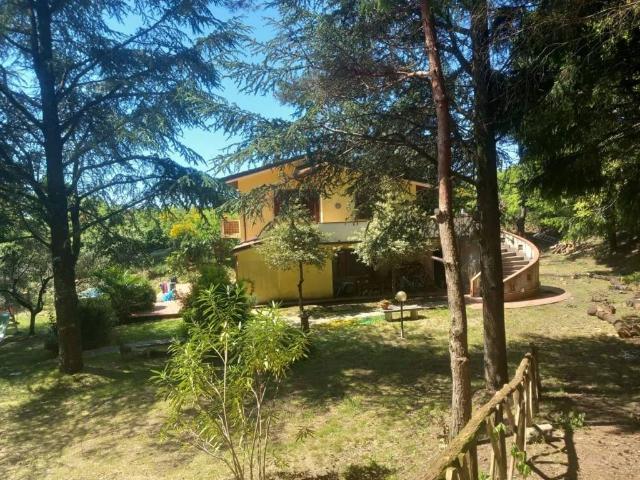 Villa Indipendente in vendita a Unione di comuni Montana Lunigiana, Fosdinovo