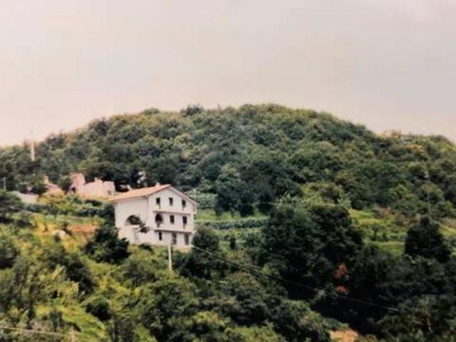Villa Indipendente in vendita a Unione di comuni Montana Lunigiana, Fosdinovo