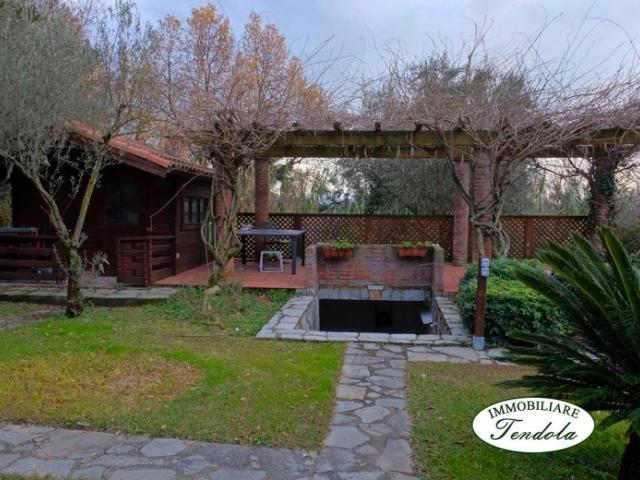 Villa Indipendente in vendita a Unione di comuni Montana Lunigiana, Fosdinovo