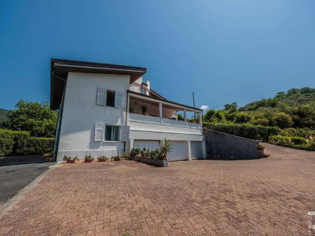 Villa Indipendente in vendita a Unione di comuni Montana Lunigiana, Fosdinovo