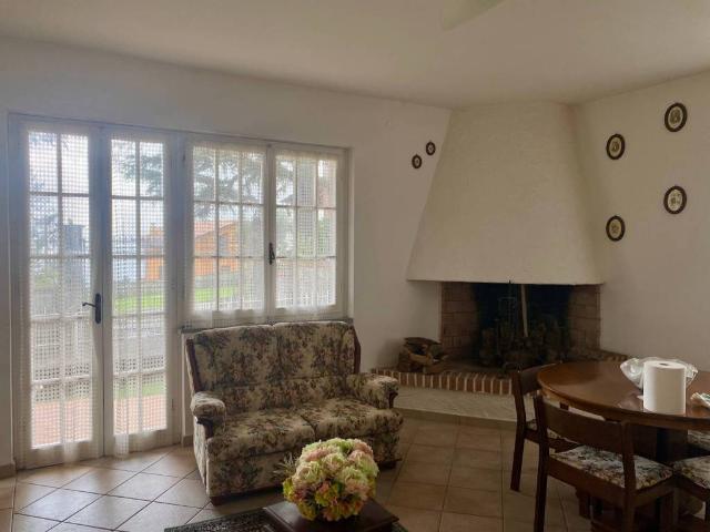 Villa Indipendente in vendita a Unione di comuni Montana Lunigiana, Fosdinovo