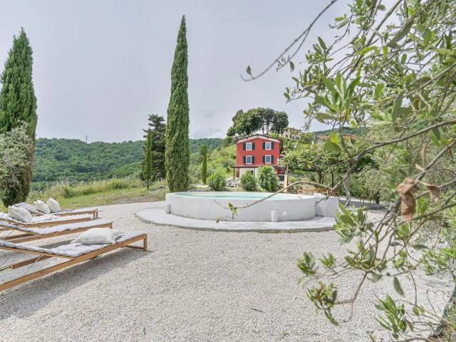 Villa Indipendente in vendita a Unione di comuni Montana Lunigiana, Fosdinovo