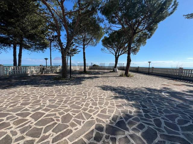 Villa Indipendente in vendita a Fossacesia, Abruzzo