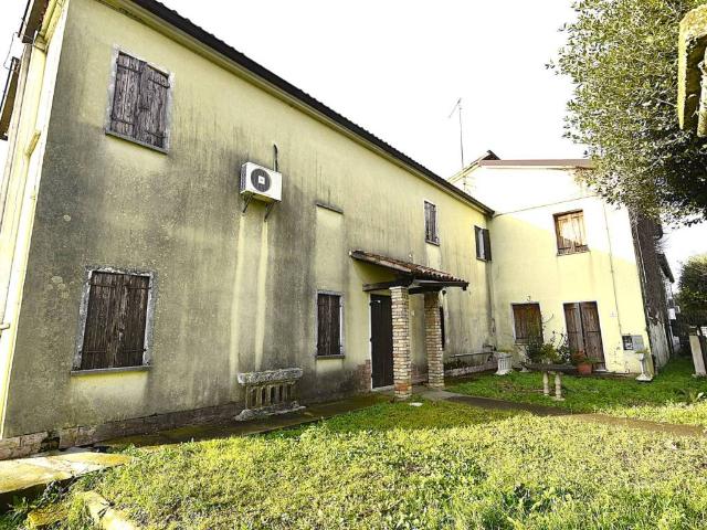 Villa Indipendente in vendita a Fossalta Di Piave, Veneto