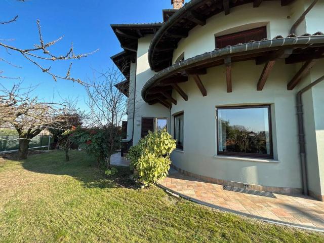 Villa Indipendente in vendita a Piemonte, Cuneo