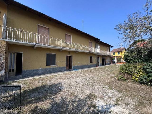 Villa Indipendente in vendita a Fossano, Cuneo