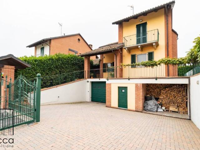 Villa Indipendente in vendita a Belmonte, Piemonte