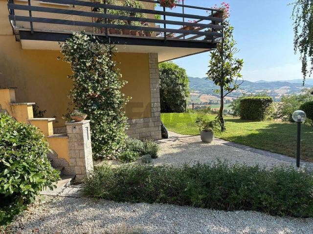 Villa Indipendente in vendita a Fossato Di Vico, Umbria