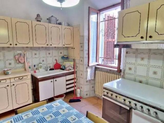 Villa Indipendente in vendita a Centro storico, Fossombrone