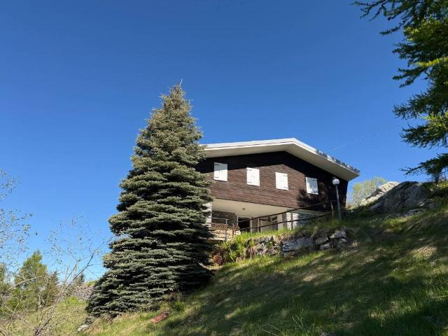 Villa Indipendente in vendita a Borgo Stalle Lunghe, Piemonte