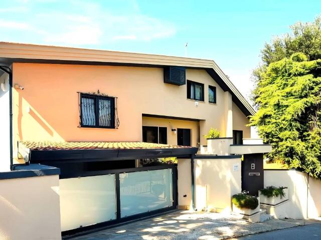 Villa Indipendente in vendita a Francavilla Al Mare, Abruzzo