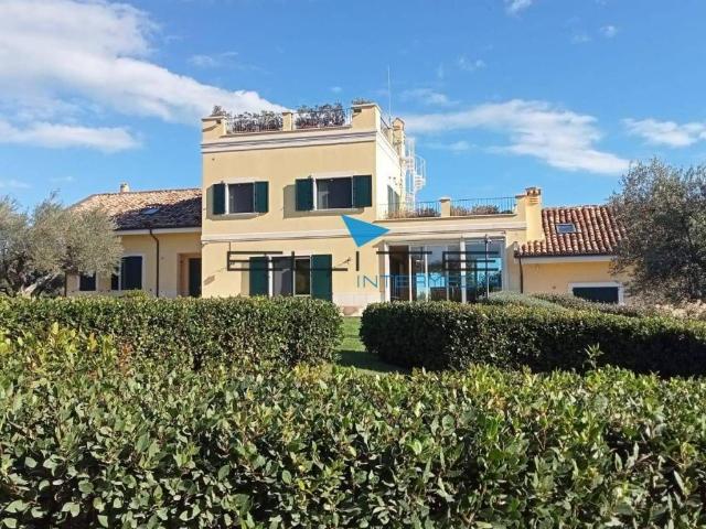 Villa Indipendente in vendita a Francavilla Al Mare, Abruzzo