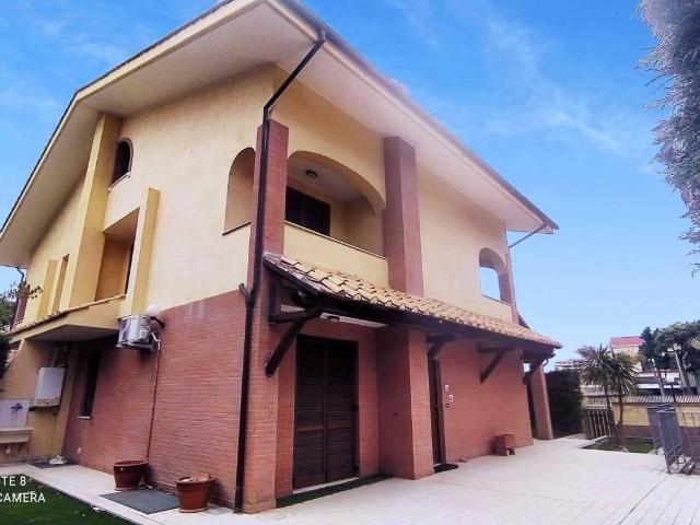 Villa Indipendente in vendita a Francavilla al Mare, Chieti