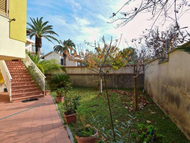 Villa Indipendente in vendita a Francavilla Al Mare, Abruzzo