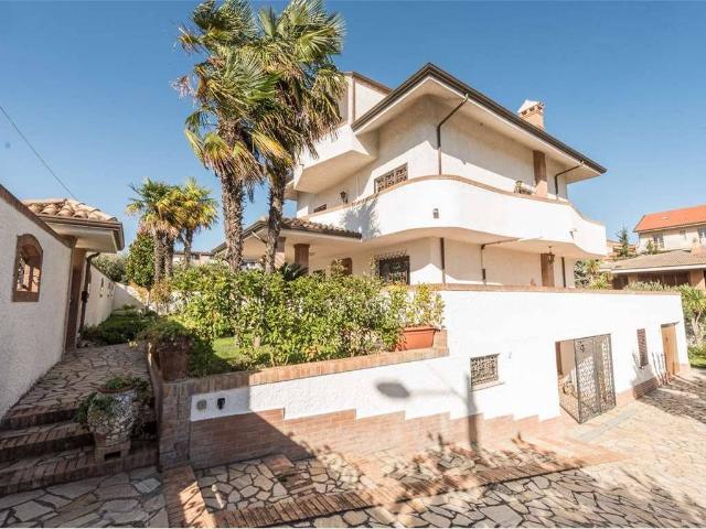 Villa Indipendente in vendita a Francavilla Al Mare, Abruzzo