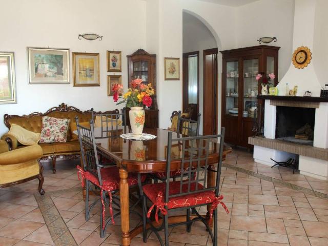 Villa Indipendente in vendita a Puglia, Brindisi