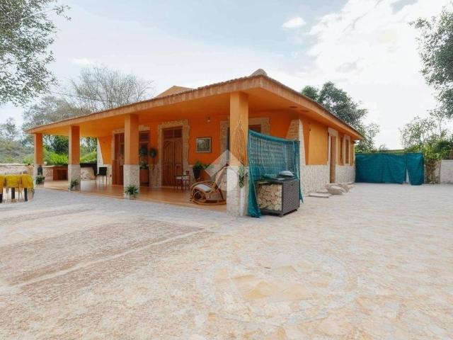 Villa Indipendente in vendita a Puglia, Brindisi