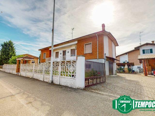 Villa Indipendente in vendita a Frascarolo, Lombardia