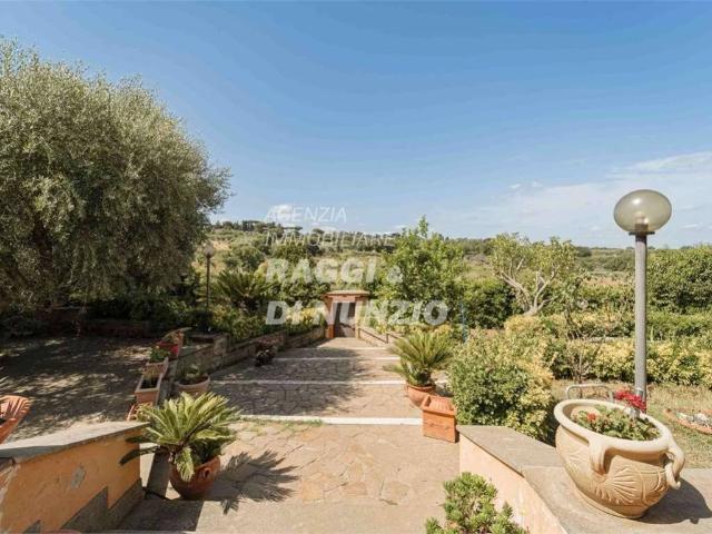 Villa Indipendente in vendita a Colle Maria, Roma Capitale