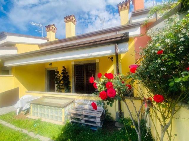 Villa Indipendente in vendita a Colle Pizzuto, Roma Capitale