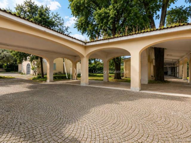 Villa Indipendente in vendita a Roma Capitale, Lazio