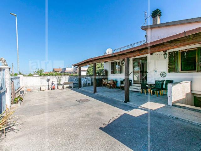 Villa Indipendente in vendita a Torre Gaia, Frascati