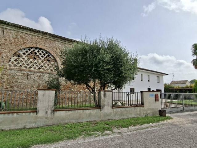 Villa Indipendente in vendita a Viezze, Canaro