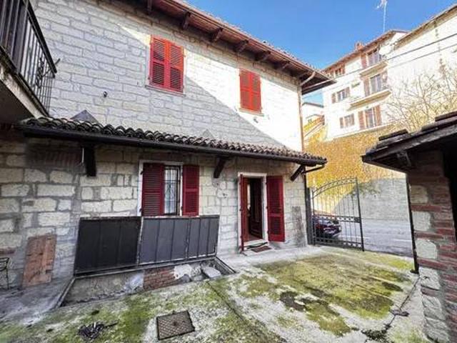 Villa Indipendente in vendita a Piemonte, Alessandria