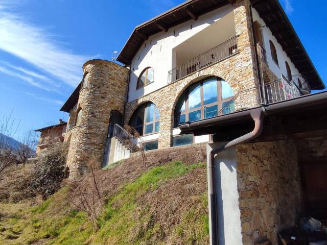 Villa Indipendente in vendita a Piemonte, Cuneo
