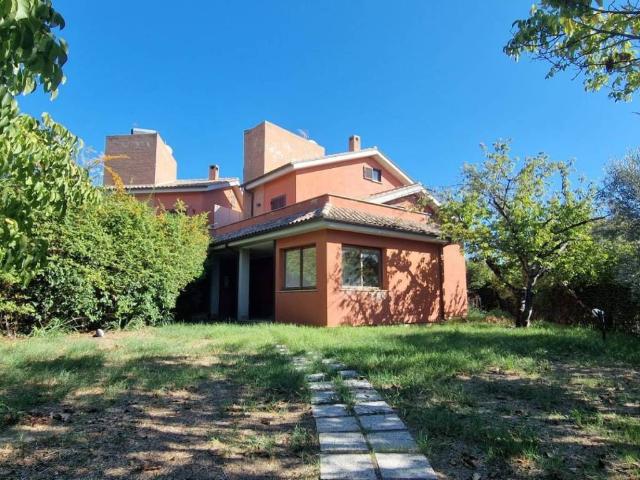 Villa Indipendente in vendita a Frasso Sabino, Lazio