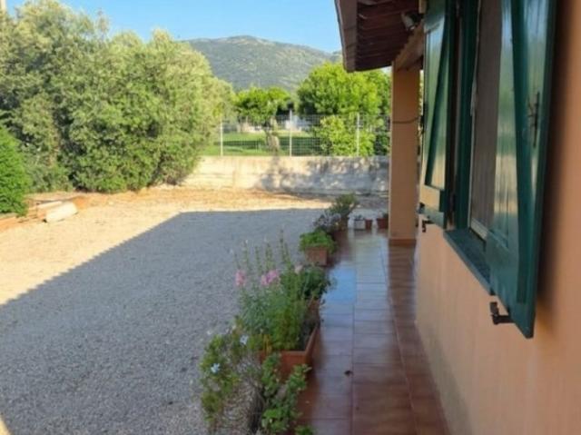 Villa Indipendente in vendita a Sonnino, Lazio
