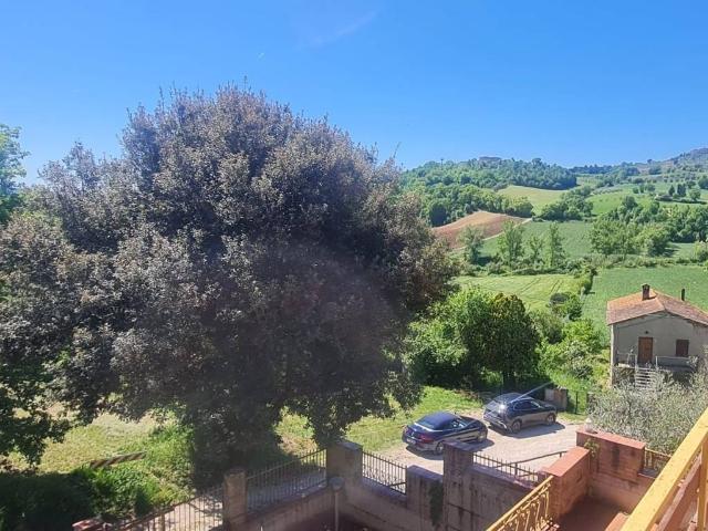 Villa Indipendente in vendita a Zona P.I.P. Via Tuderte, Fratta Todina