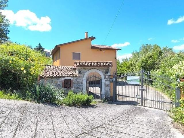 Villa Indipendente in vendita a Terre dell’Ufita, Frigento