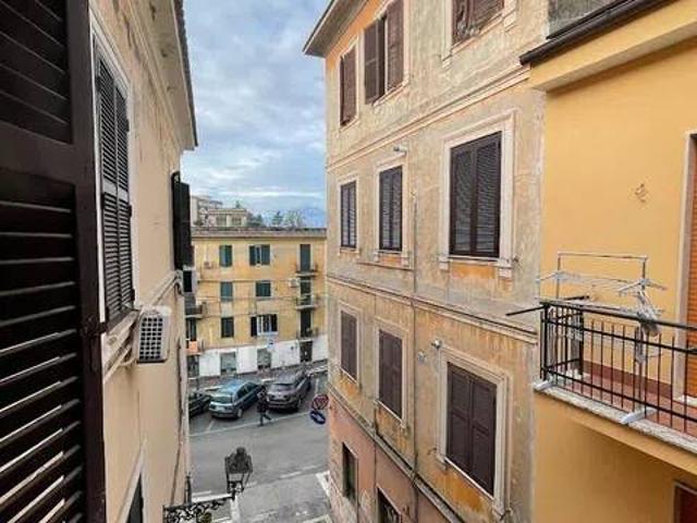 Villa Indipendente in vendita a Frosinone, Lazio
