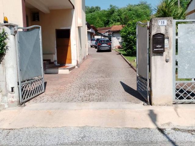 Villa Indipendente in vendita a Frosinone, Lazio