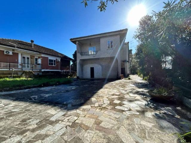 Villa Indipendente in vendita a De Matthaeis, Frosinone