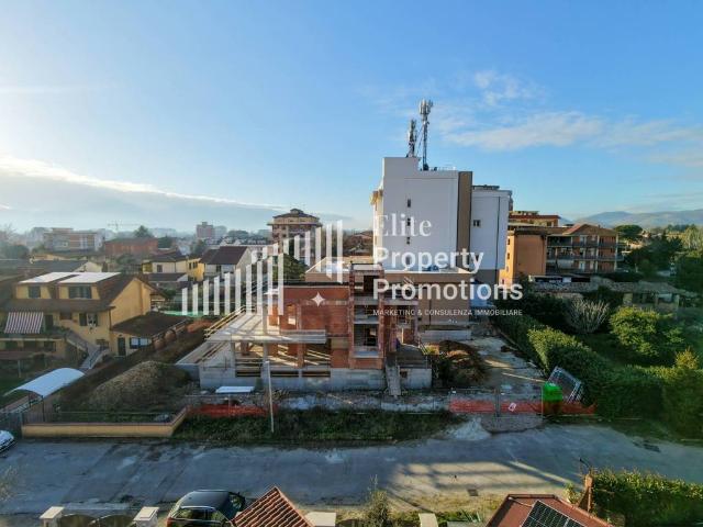 Villa Indipendente in vendita a Frosinone, Lazio