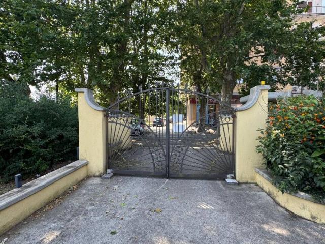 Villa Indipendente in vendita a Frosinone, Lazio