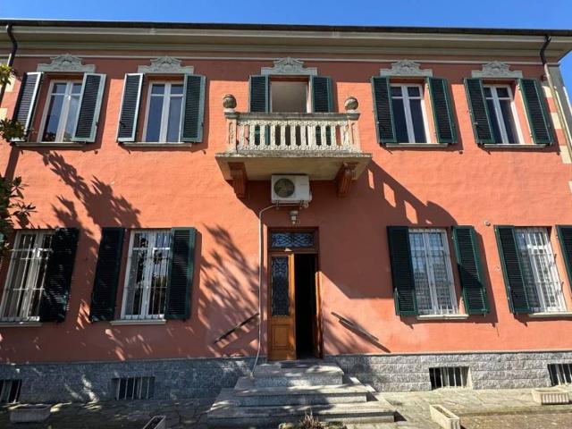Villa Indipendente in vendita a Piemonte, Alessandria