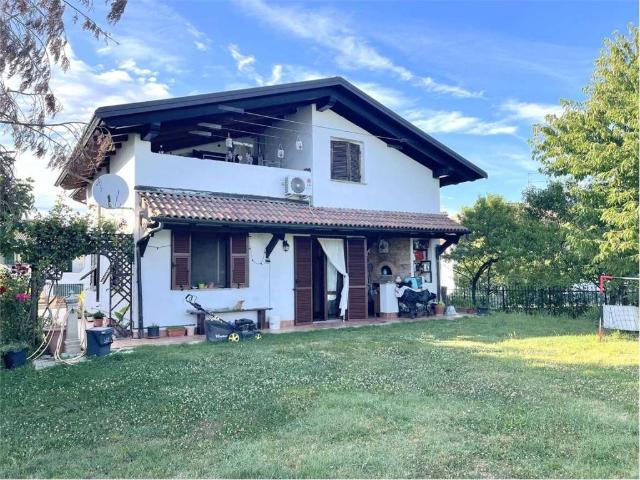 Villa Indipendente in vendita a Piemonte, Alessandria
