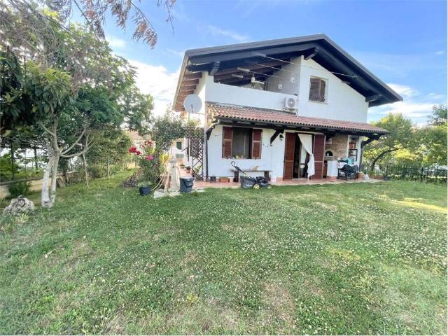 Villa Indipendente in vendita a Piemonte, Alessandria