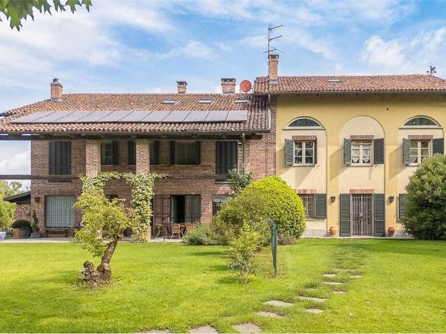 Villa Indipendente in vendita a Fubine Monferrato, Alessandria