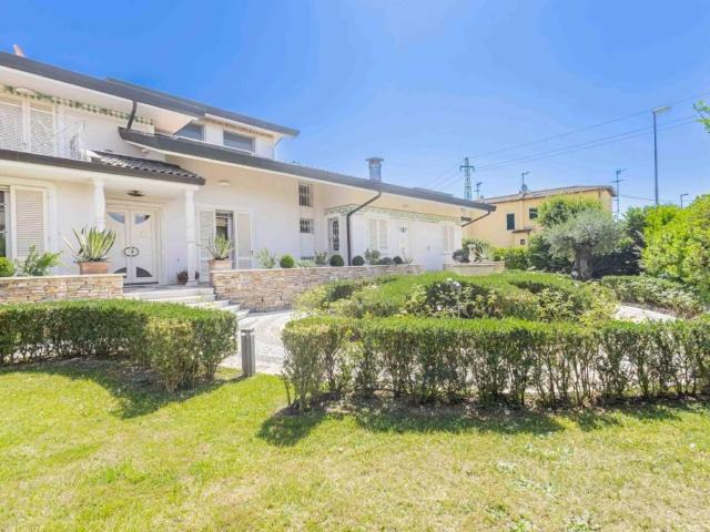 Villa Indipendente in vendita a Unione dei Comuni Circondario dell'Empolese Valdelsa, Fucecchio