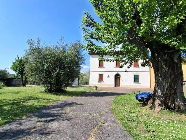 Villa Indipendente in vendita a Unione dei Comuni Circondario dell'Empolese Valdelsa, Fucecchio