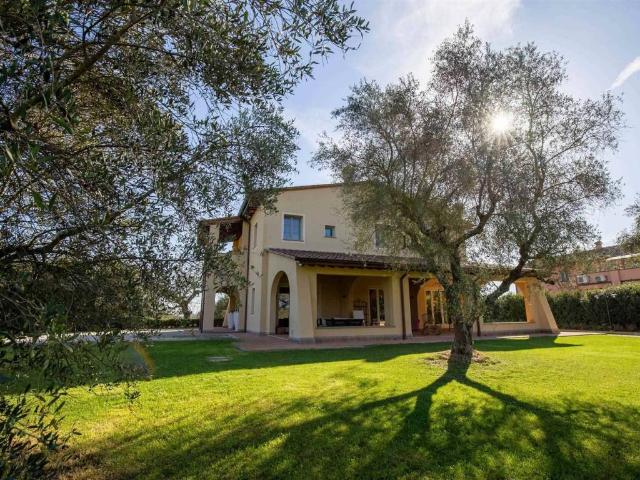 Villa Indipendente in vendita a Unione dei Comuni Circondario dell'Empolese Valdelsa, Fucecchio