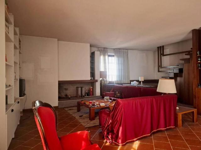 Villa Indipendente in vendita a Unione dei Comuni Circondario dell'Empolese Valdelsa, Fucecchio